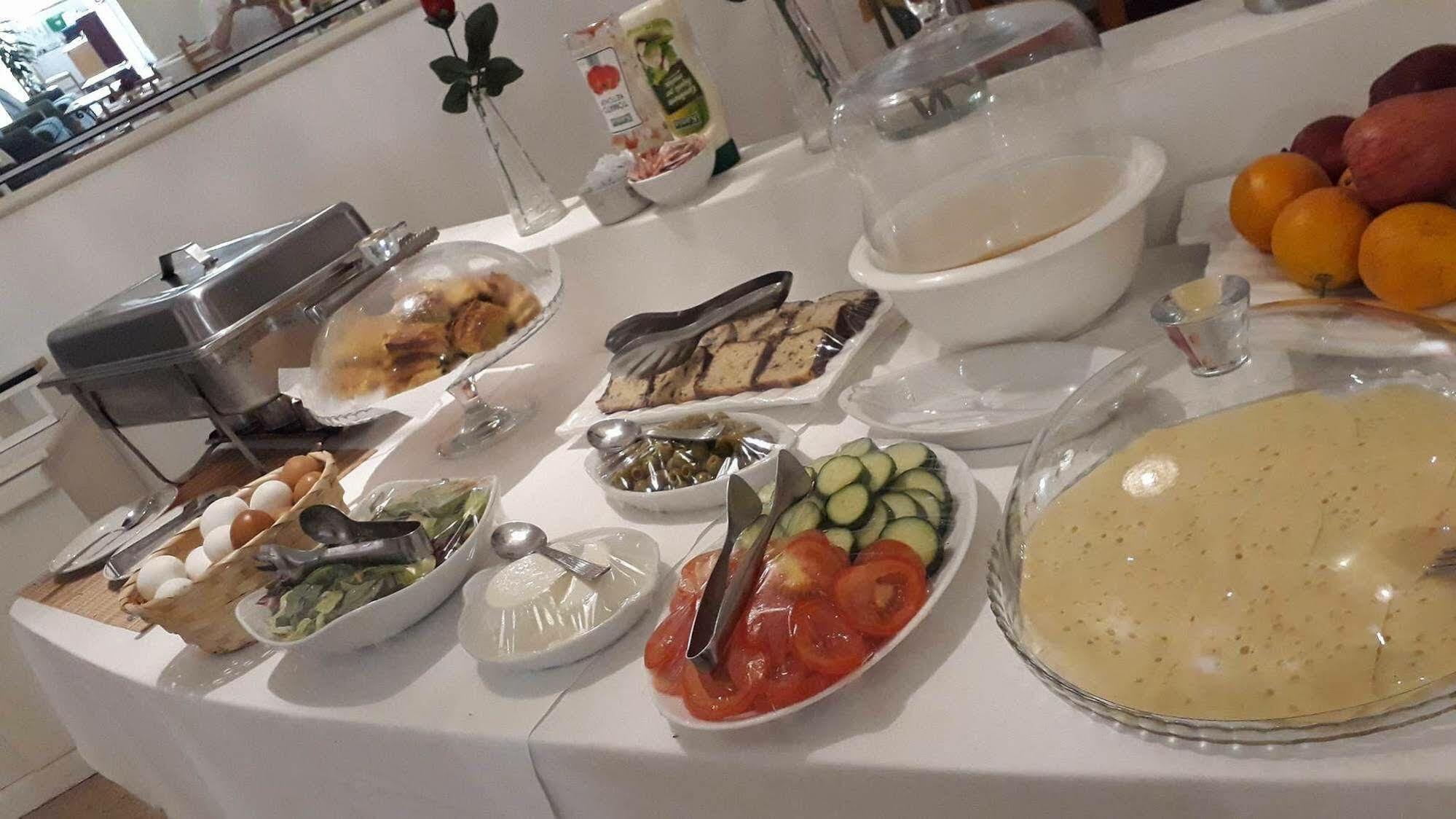 Sunstone Boutique Guest House Buġibba Luaran gambar