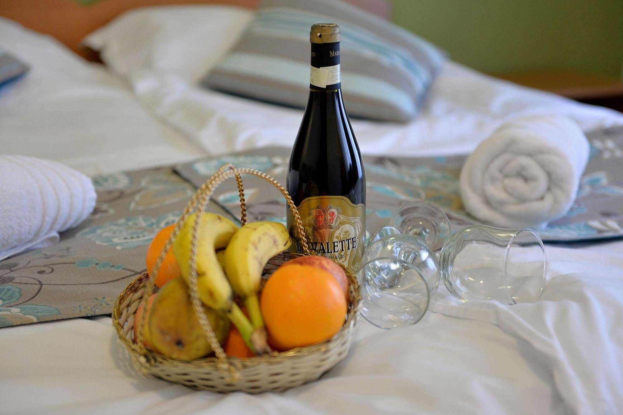 Sunstone Boutique Guest House Buġibba Luaran gambar