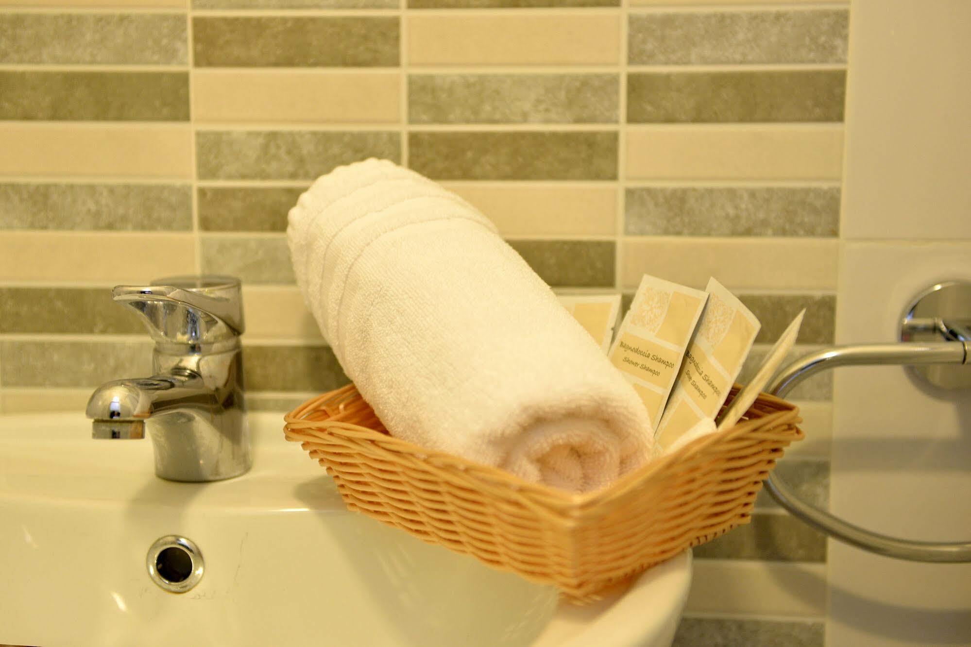 Sunstone Boutique Guest House Buġibba Luaran gambar