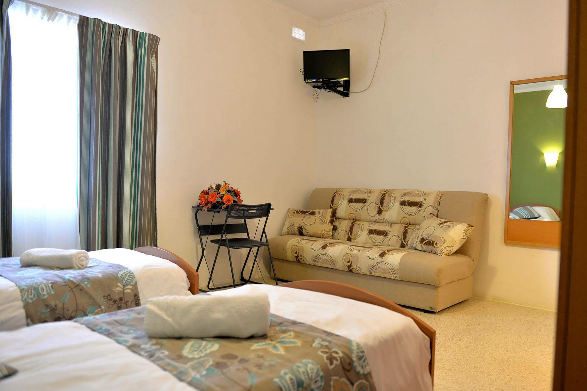 Sunstone Boutique Guest House Buġibba Luaran gambar